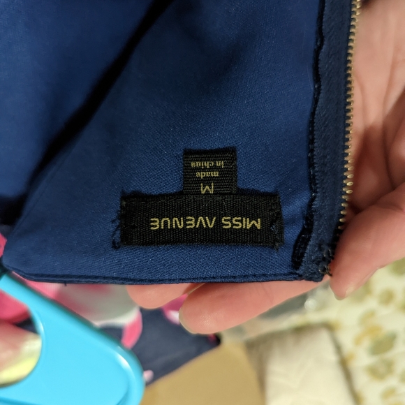 Unique Vintage Blue & Pink Floral Fit & Flare Mid Length Formal Dress - Medium - Picture 5 of 11